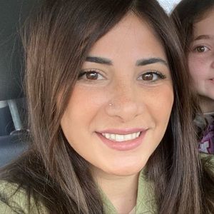 Meet your Posher, Widad